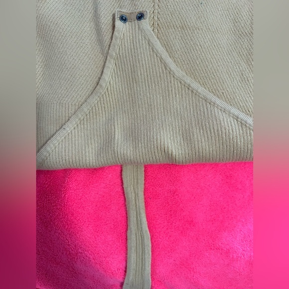 NWOT ABERCROMBIE AND FITCH BODYSUIT - Picture 5 of 5